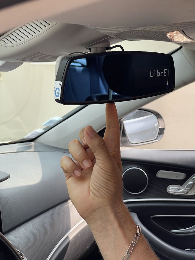 transfert aeroport taxi fabien correns